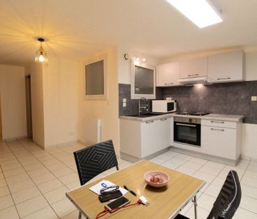 Location Appartement 3 pièces 52m² - Photo 4