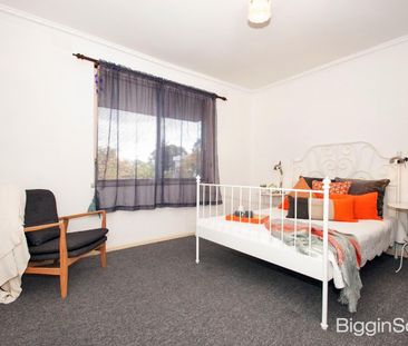 Light-Filled Two-Bedroom Unit in Prime Boronia Location - Photo 5