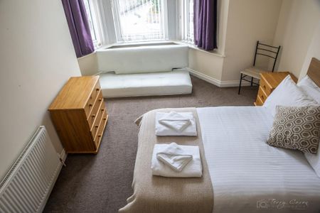 4 bedroom house share to rent - Photo 4