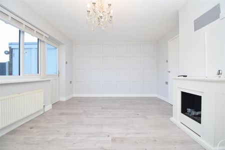 Leatham Park Road, Featherstone, Pontefract - Photo 3