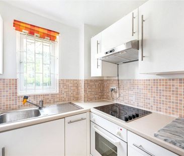 Sunbury Court, 12 Myers Lane, New Cross, London, SE14 - Photo 6