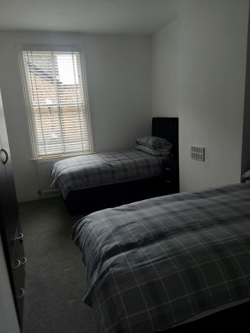 Room in a Shared House, West Ham Lane, E15 - Photo 2