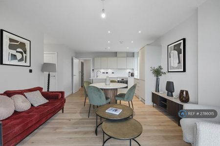 2 bedroom flat to rent - Photo 2