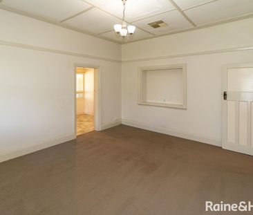 30 Brookong Avenue, Wagga Wagga, NSW 2650 - Photo 6
