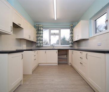 St Pauls Drive, Wakefield - Photo 1