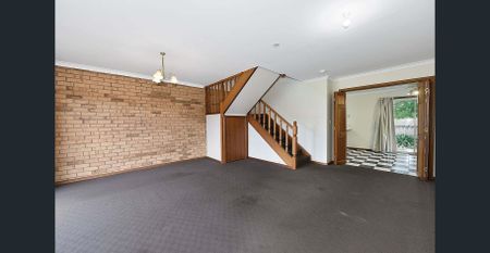 Easy-Care Living in a Prime Keilor East Location - Photo 5