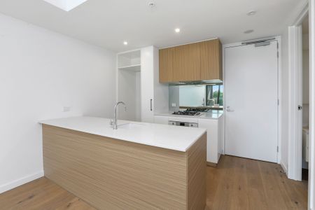 Stylish Apartment with Pakington Street On Your Doorstep - Photo 2