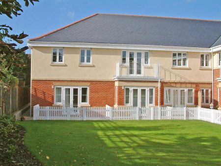 2 bedroom flat to rent - Photo 5