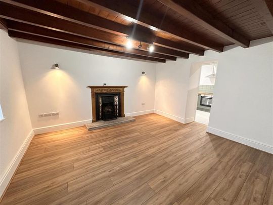 2 bedroom house to rent - Photo 1