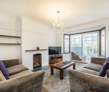 Christian Fields, SW16 3JY, London - Photo 2