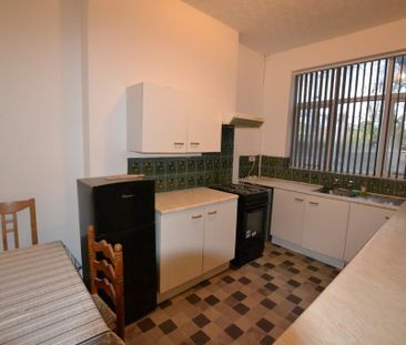 Ground floor flat to rent - Photo 3