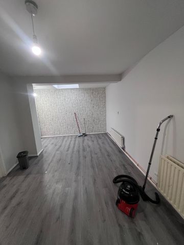 Studio Flat, Craven Park Road, NW10 - Photo 3