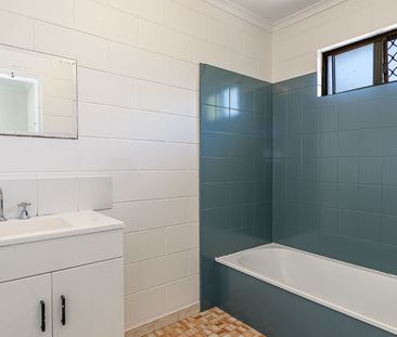 1/2 Saltbush Boulevard, Rasmussen - Photo 5