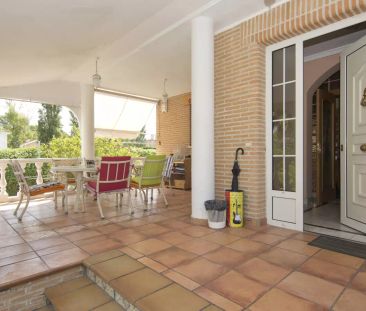 Room in a shared 12-bedroom apartment for rent in Villaviciosa de Odón for students - Foto 2