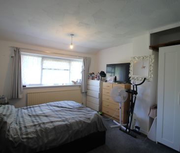 Kingston Road, High Wycombe - Photo 2