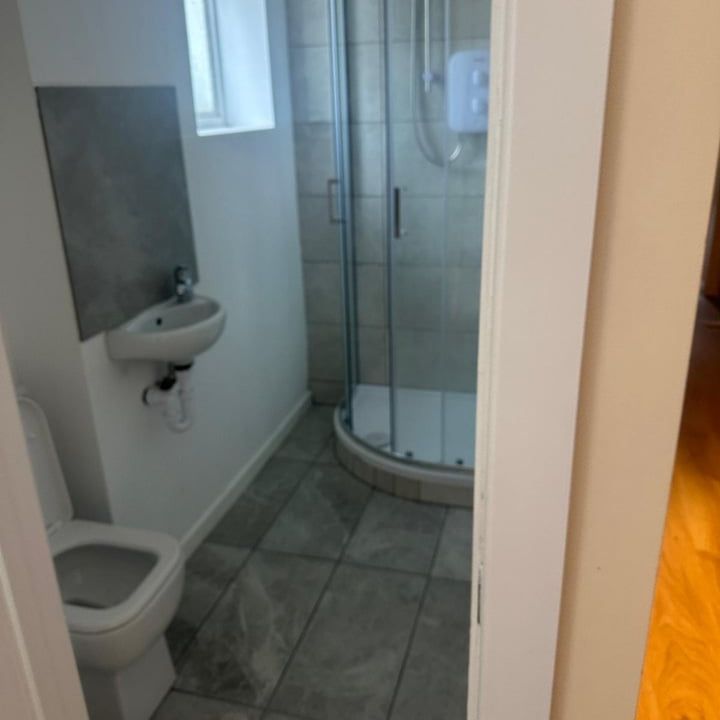 Studio Flat, Borgard Road, SE18 - Photo 1