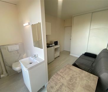 Location Appartement 1 pièce 12m² - Photo 3