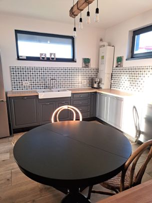 Casa/Vila de inchiriat Antibiotice 770 euro - Fotografie 1