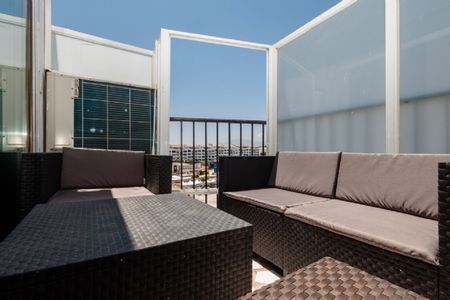 2 Bedroom Apartment For Rent in Puerto Banús, Málaga - Photo 4