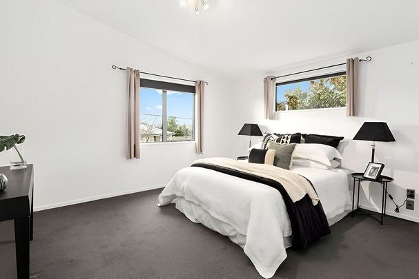 Stylish 3BR Sydenham Oasis w/AC & Balcony - Photo 1