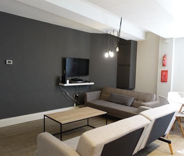 4 bedroom private hall to rent - Photo 2