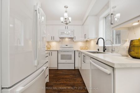 For Lease - 83 Matthew Boyd Crescent, Newmarket, Ontario - Photo 4