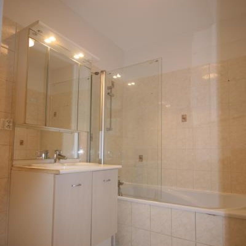 Location Appartement 4 pièces 64m² PRINGY 74370 - Photo 1