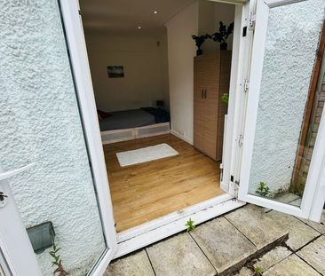 Room in a Shared House, Amazing Double Room With Private Gar, SW16 - Photo 4