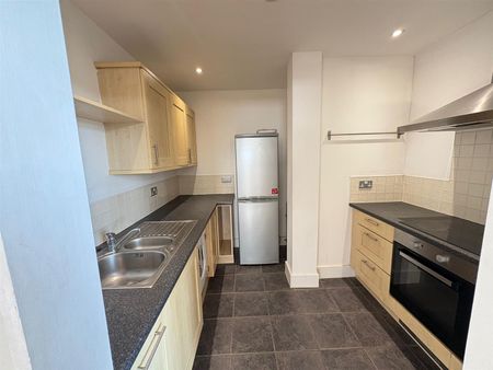 2 bed unfurnished – Henry Street, Merseyside - Photo 5