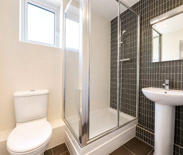Modern two bedroom apartment with balcony and underground parking s... - Photo 4