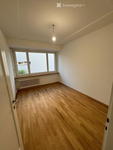 Helle 4-Zimmer-Wohnung mit Balkon in Birsfelden - Foto 3