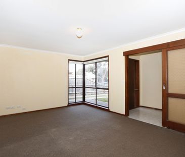 Spacious 3-Bedroom Home in Epping - Photo 3