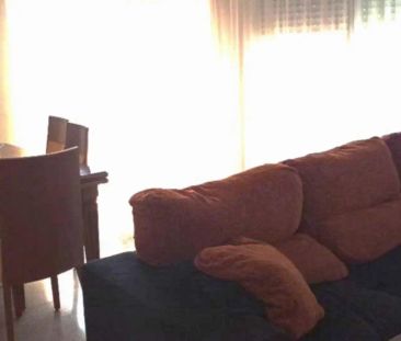 Piso de alquiler en Carrer San Isidro, 30, Centro - Photo 2