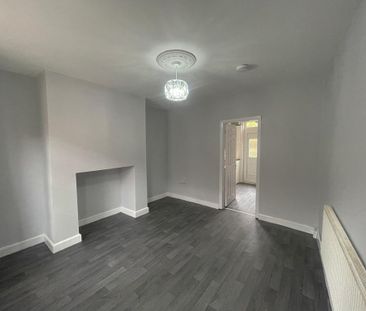 2 bedroom house to rent - Photo 1