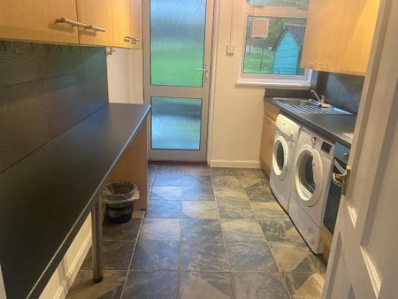 3 bedroom terraced house to rent - Photo 3