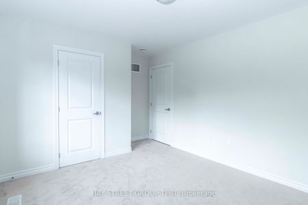 For Lease - 210 Beechwood Forest Lane, Gravenhurst, Ontario - Photo 2