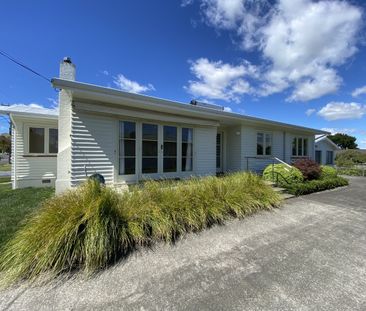 Havelock North - 3 bedrooms - Photo 2