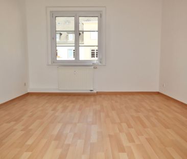 2-Raum • Tageslichtbad mit Wanne • Balkon • Laminat • Sonnig • Stel... - Photo 2