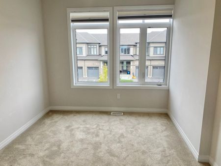 For Lease - 109 Yale Drive, Hamilton, Ontario - Photo 3