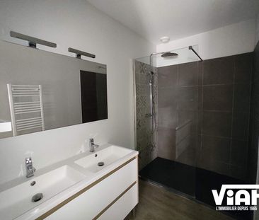 T3 DE 105 m² PROCHE PLACE DES CARMES - Photo 5