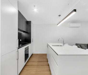 Close to EVERYTHING - Photo 5