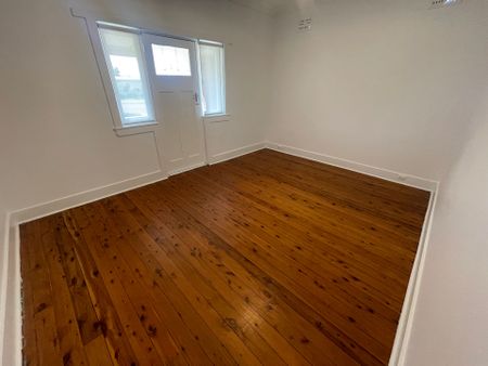 WEST GOULBURN Neat 2 Bedroom Cottage - Photo 5