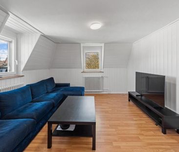 Einzigartige 5.5-Zimmer-Wohnung mit Dachterrasse & grossem Estrich - Foto 1