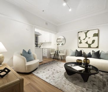 Renovated Apartment In Convenient Location - Photo 3