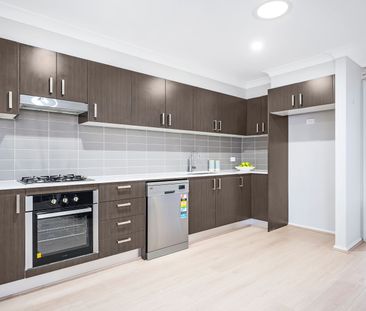 4A Oates Street, Spring Farm NSW 2570 - House For Rent | Domain - Photo 6