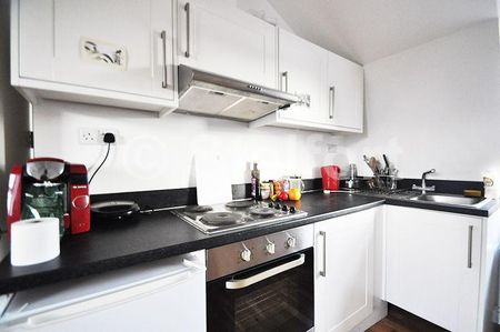 1 bedroom apartment to rent - Photo 4