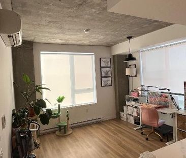 3½ à céder – tout neuf, super lumineux, à 2 pas du métro Cartier! - Photo 2