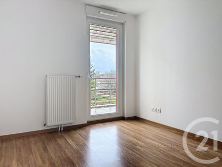 Location Appartement 2 pièces 40m² ST ANDRE LES VERGERS 10120 - Photo 2
