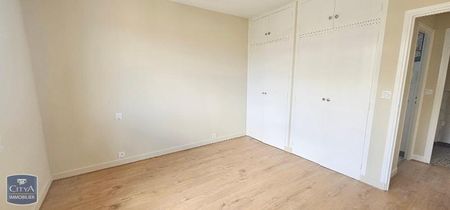 Location Appartement 2 pièces 48m² BRIVE LA GAILLARDE 19100 - Photo 3