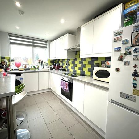 2 bedroom flat to rent - Photo 3